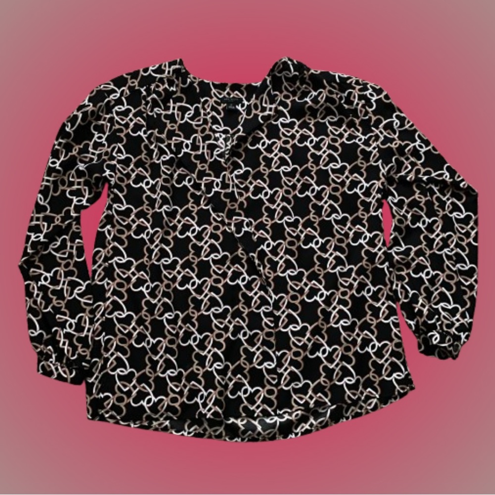 Ann Taylor interlocked hearts chain link blouse w/ faux button front sz SP
